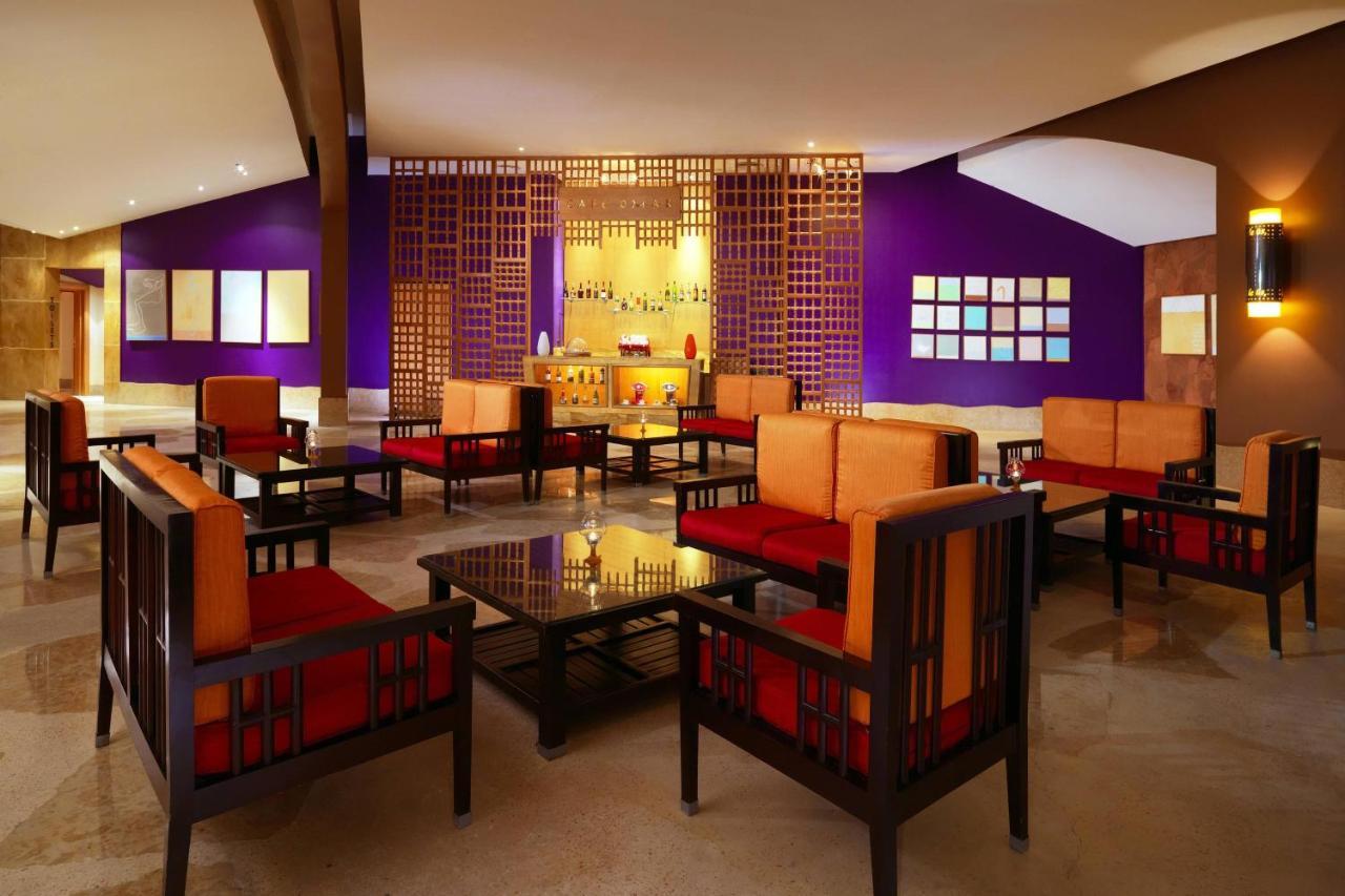 منتجع لو ميريديان دهب المظهر الخارجي الصورة The lobby of the hotel