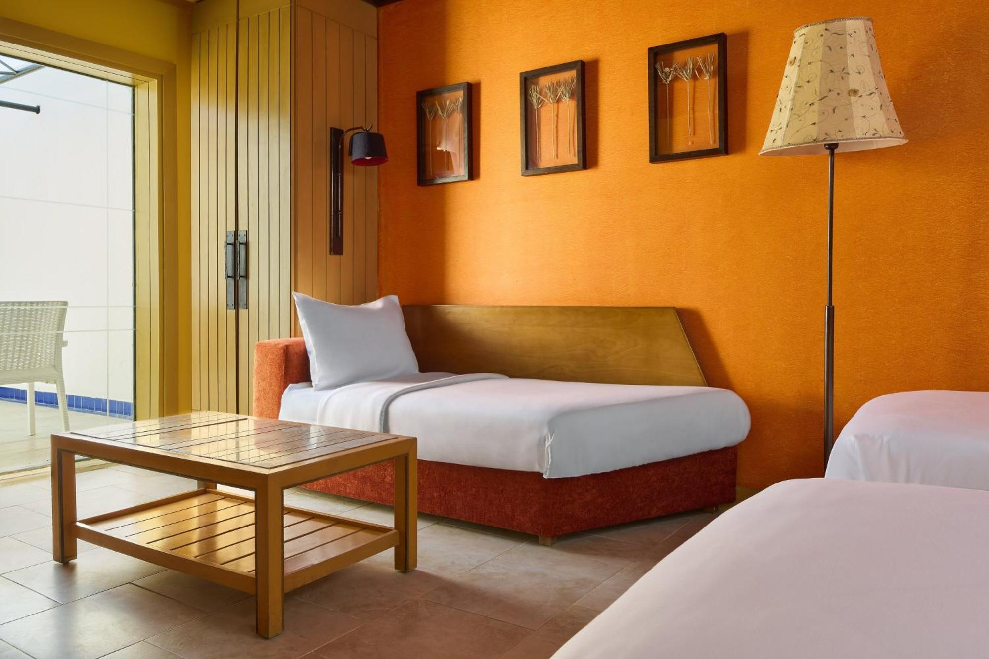 منتجع لو ميريديان دهب المظهر الخارجي الصورة A room at the hotel